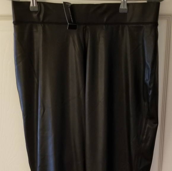 NWT Ashley Stewart Faux Leather Legging - Picture 2 of 2